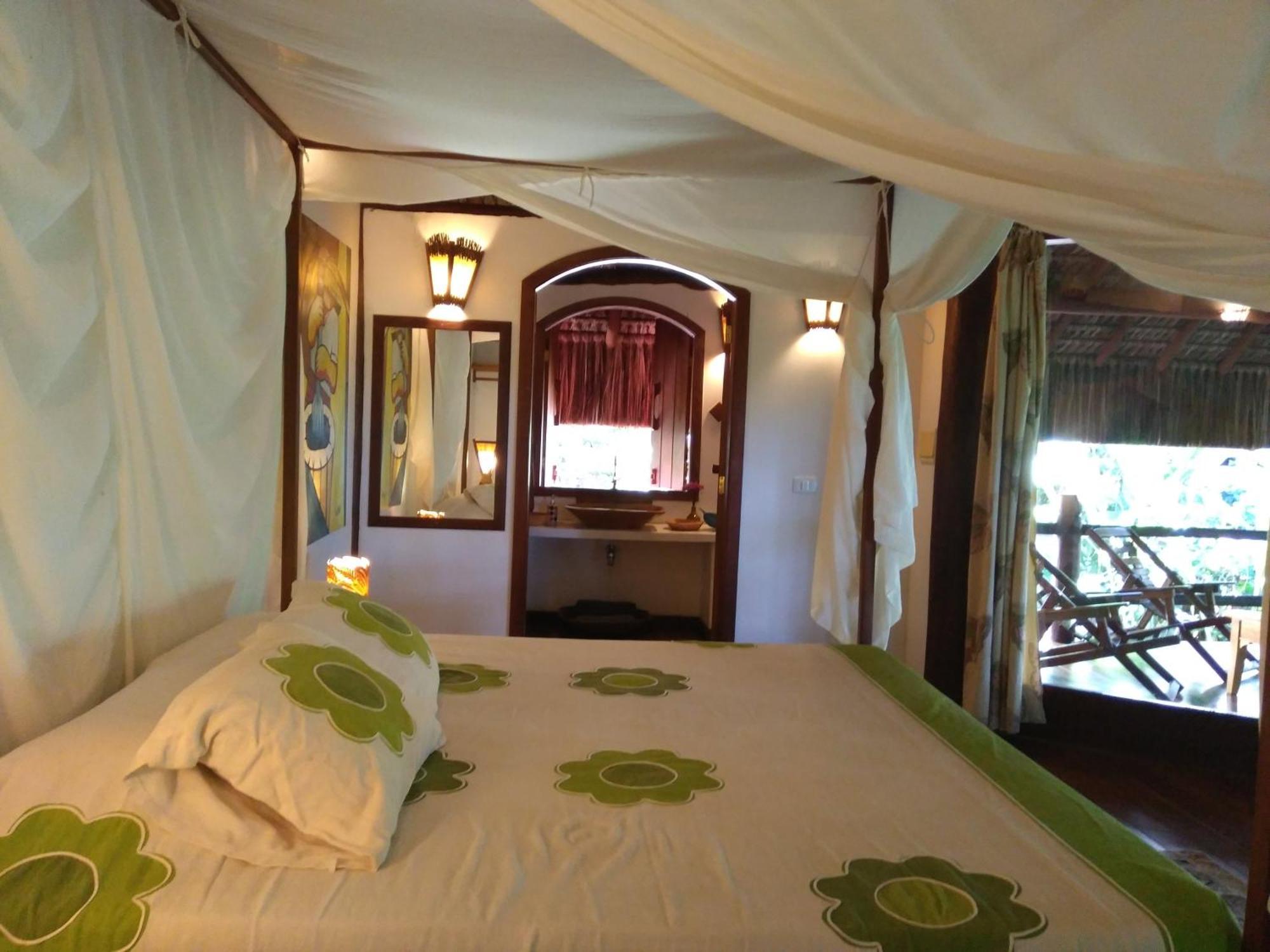 Boutique Sitio Jaqueiras-vista Rio Mar Santo Andre (Bahia)